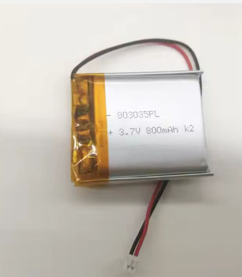 Buon prezzo Eco-friendly 3.7V 800mAh Batterie Lipo personalizzate 803035 per soluzioni energetiche sostenibili in linea